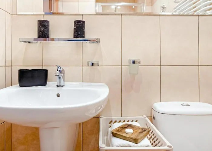 Lägenhet Zlote Kierpce Jacuzzi Basen Sauna